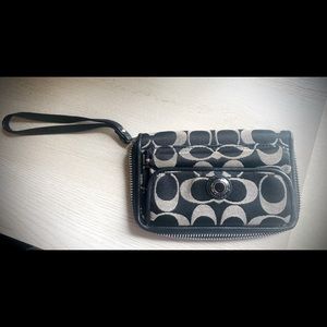 Cute Coach Wallet Great Condition